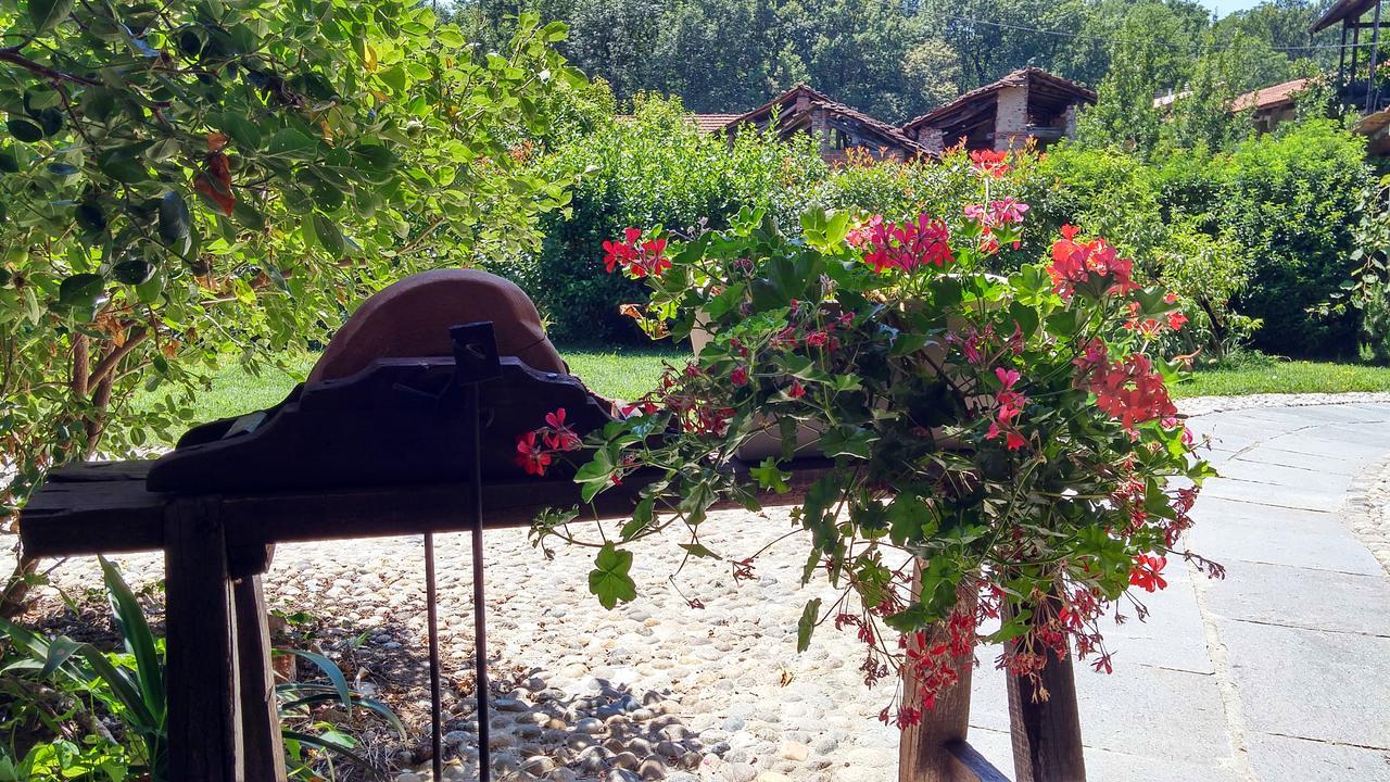 Relais Profumo Di Vino Bed & Breakfast Borgomanero Exterior foto