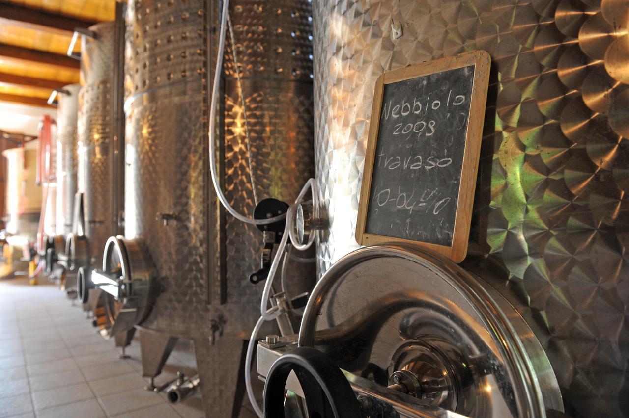 Relais Profumo Di Vino Bed & Breakfast Borgomanero Exterior foto
